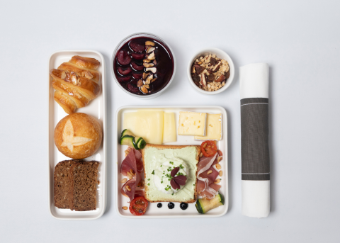 4. Breakfast Summer Business Menu 2026 ©Luxair