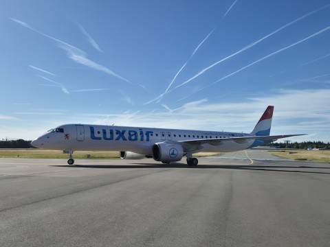 E195-E2 ©Luxair 