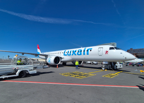 E195-E2 ©Luxair